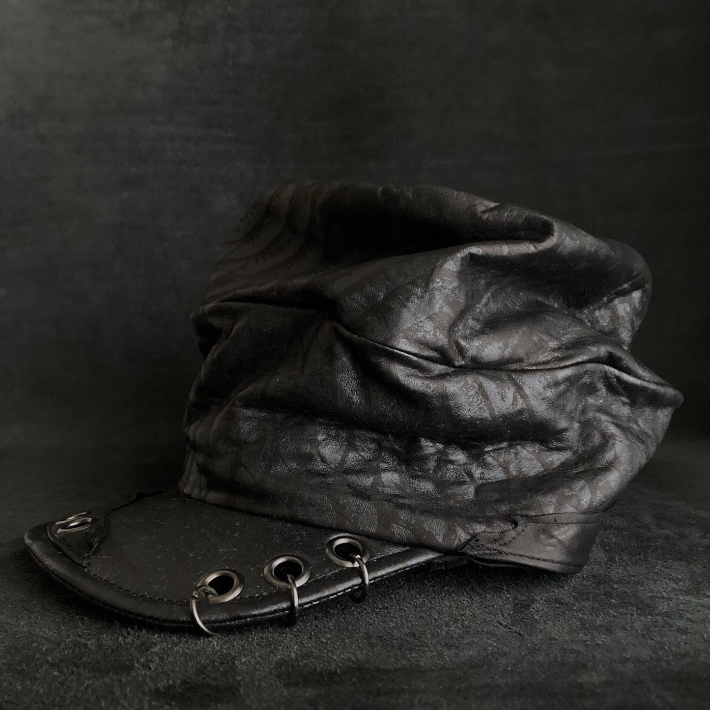 [ Takamiya Shohei × triangles hat ] Resist rock leather turn cap