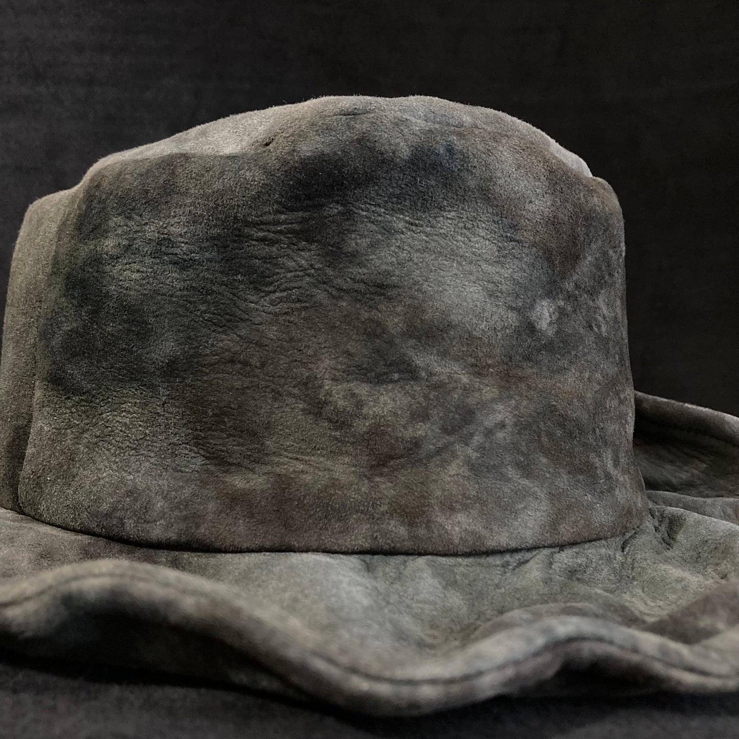 Uneven dyeing cloudy gray bucket hat