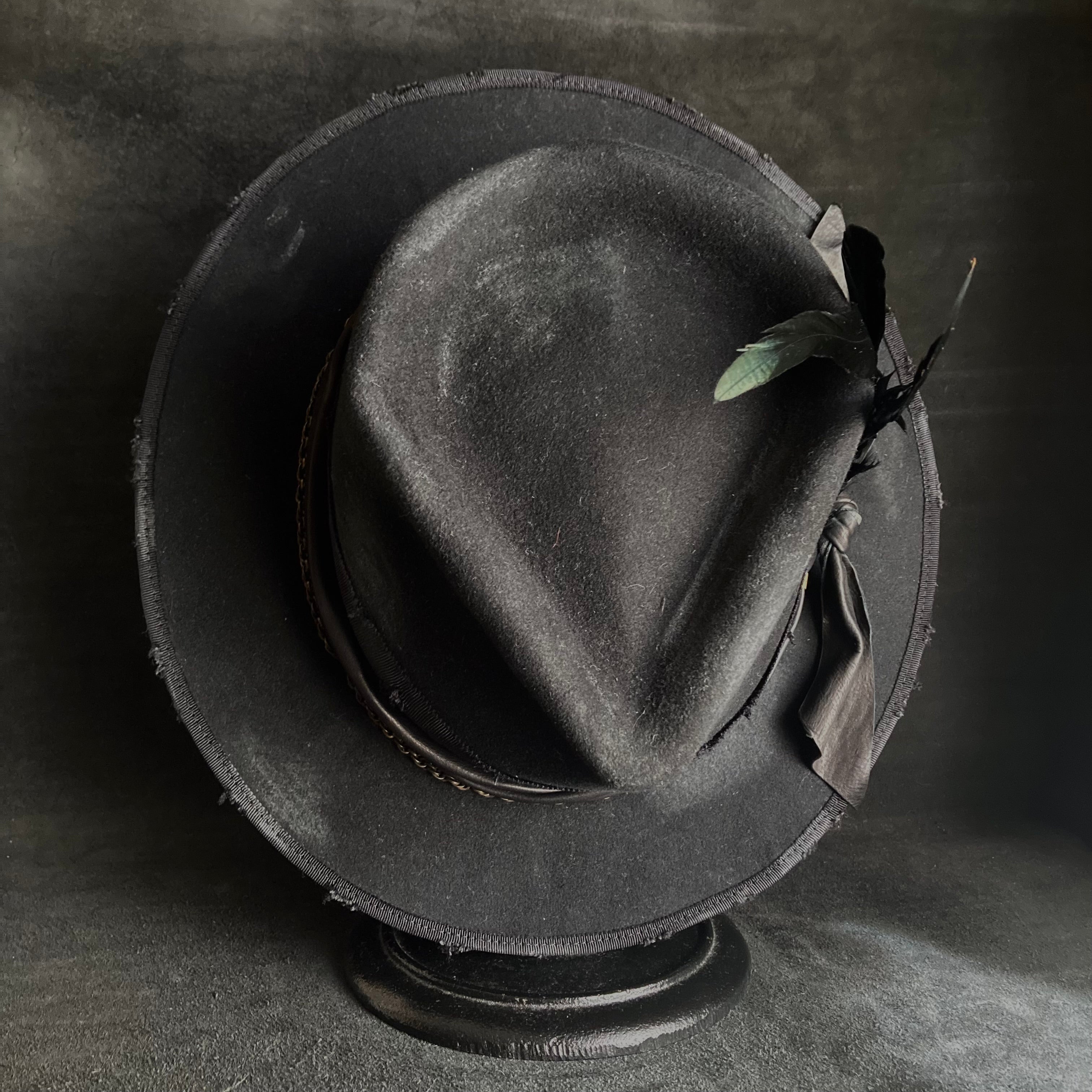 Rebellion black fedora hat – triangles hat