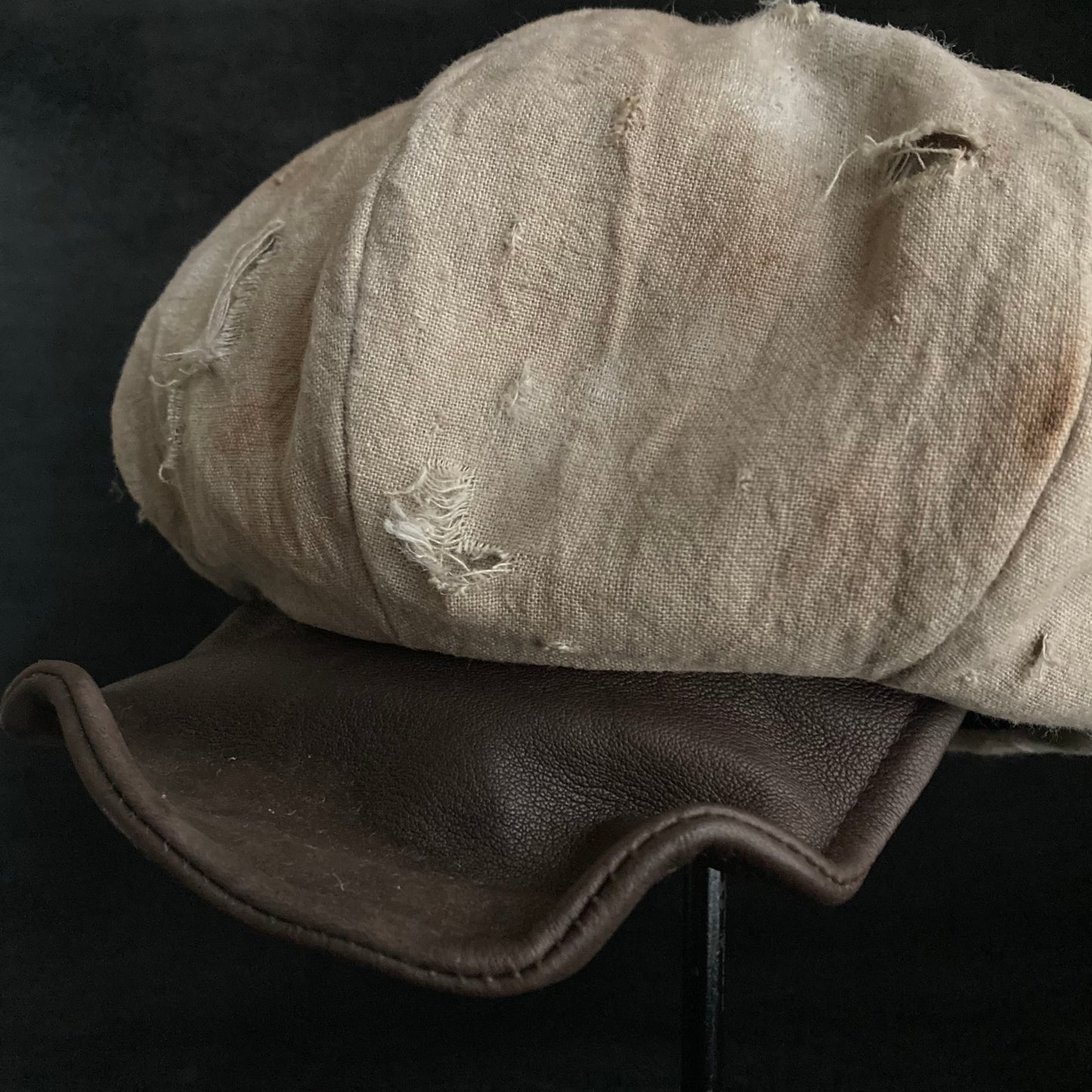 Big volume sand damage linen casquette