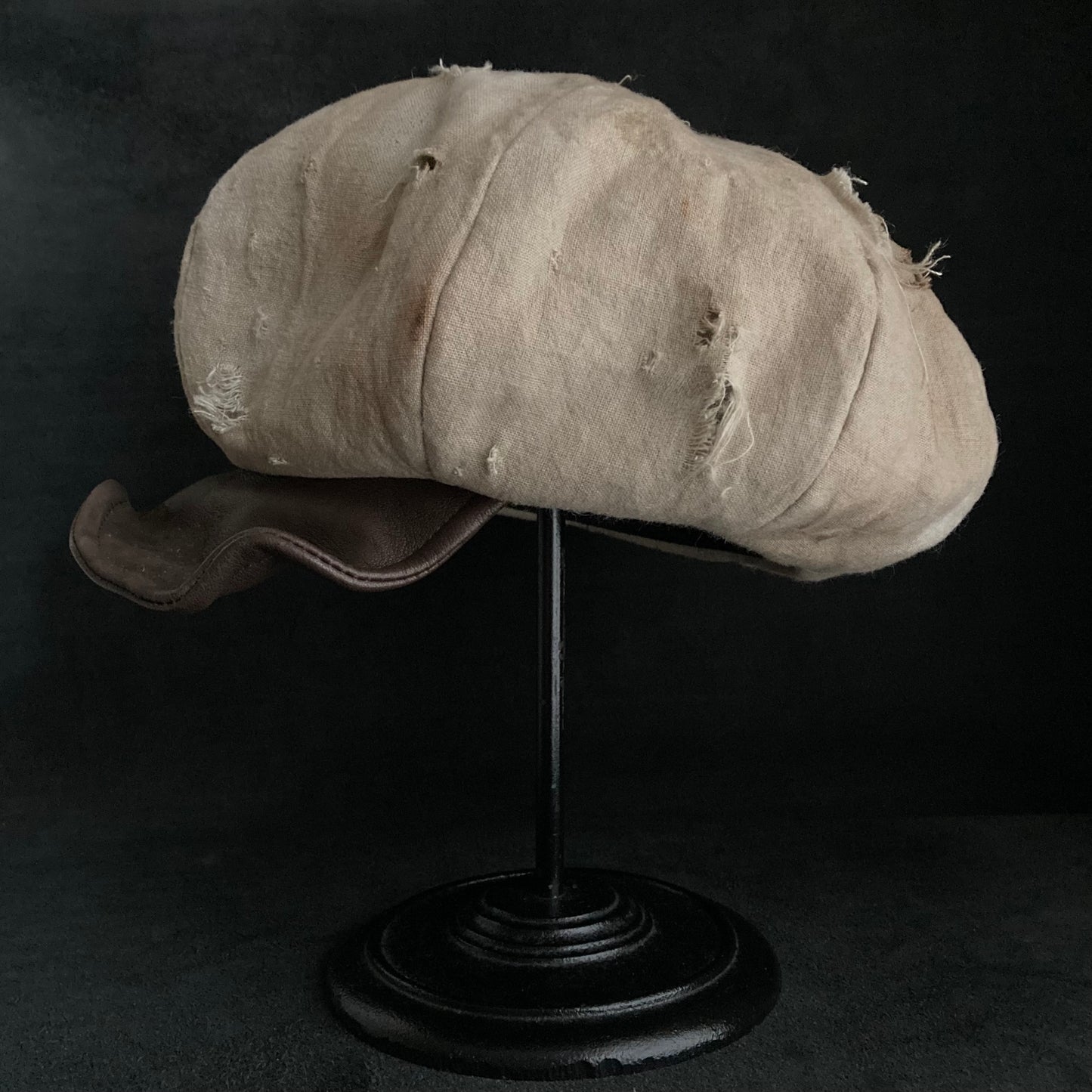 Big volume sand damage linen casquette