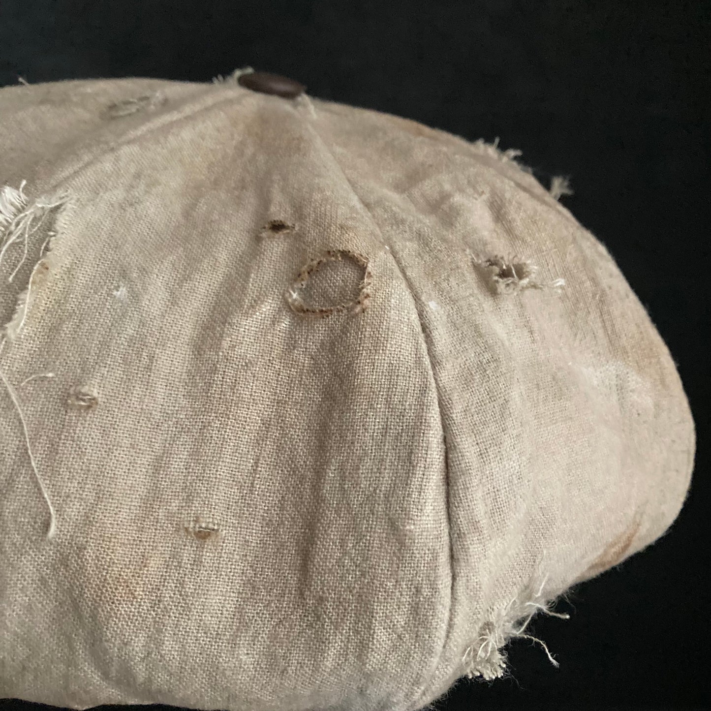 Big volume sand damage linen casquette