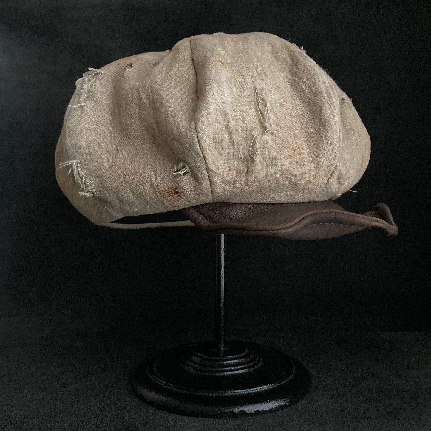 Big volume sand damage linen casquette