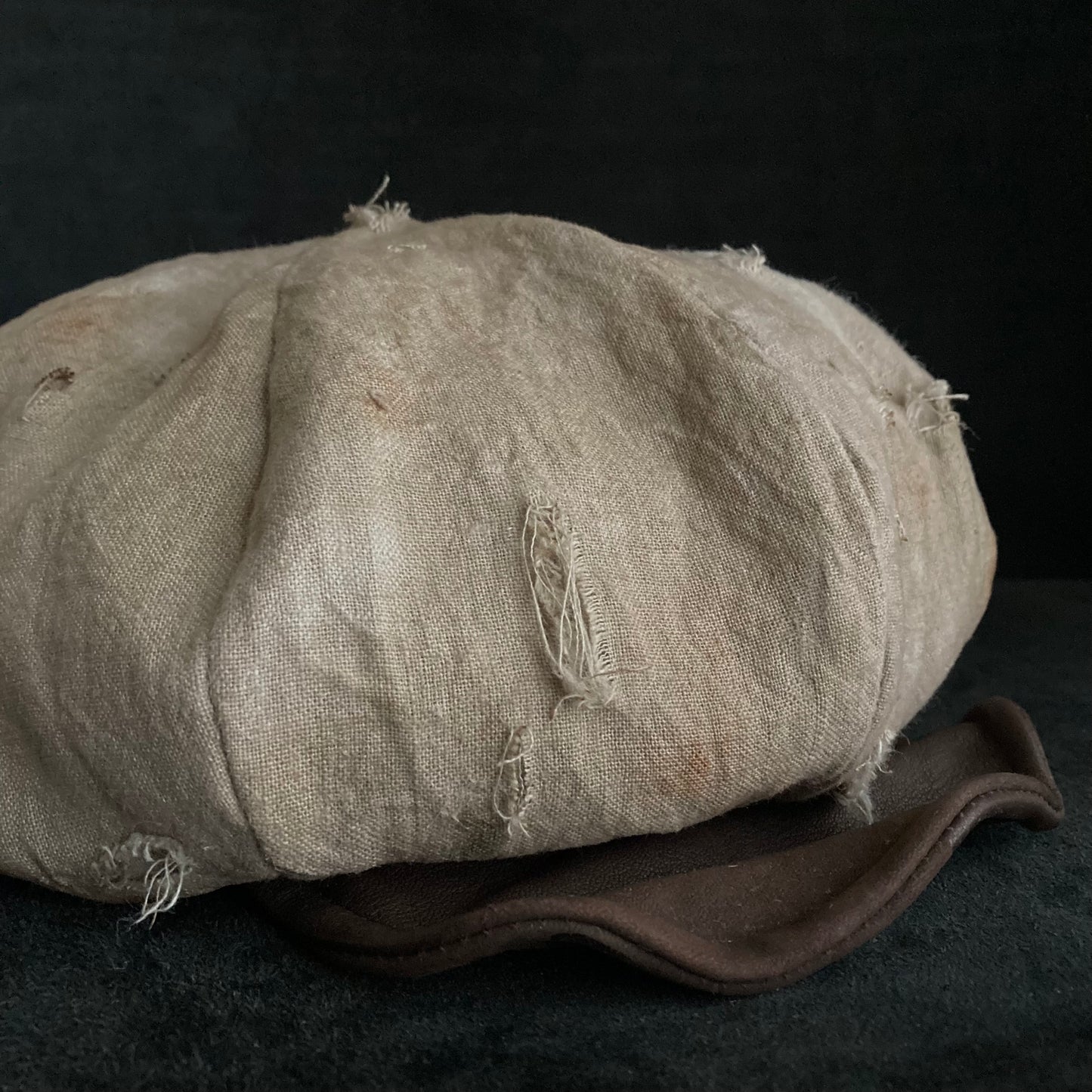 Big volume sand damage linen casquette