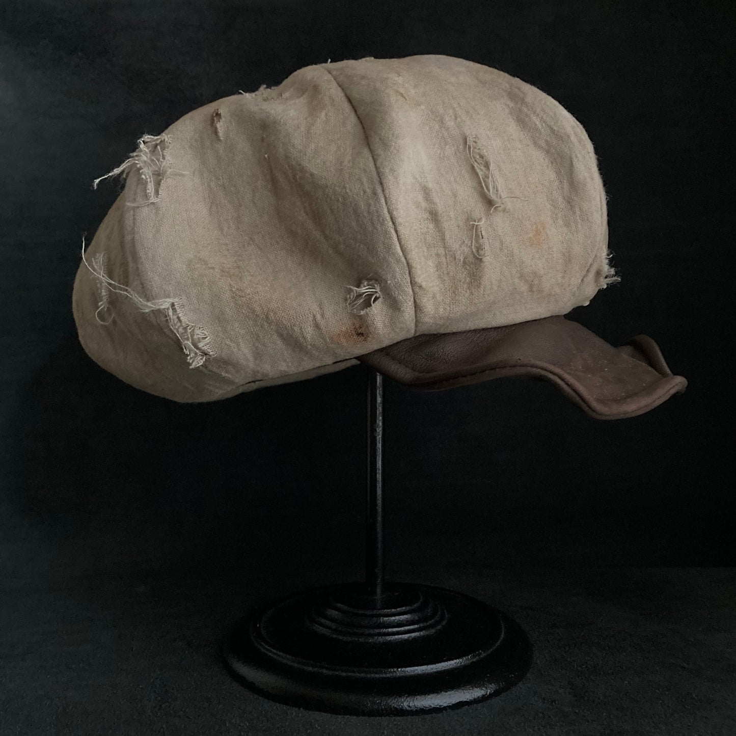 Big volume sand damage linen casquette