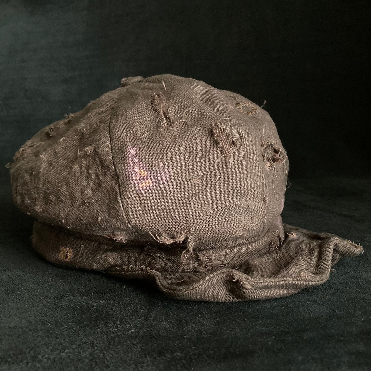 Brown linen damage  casquette