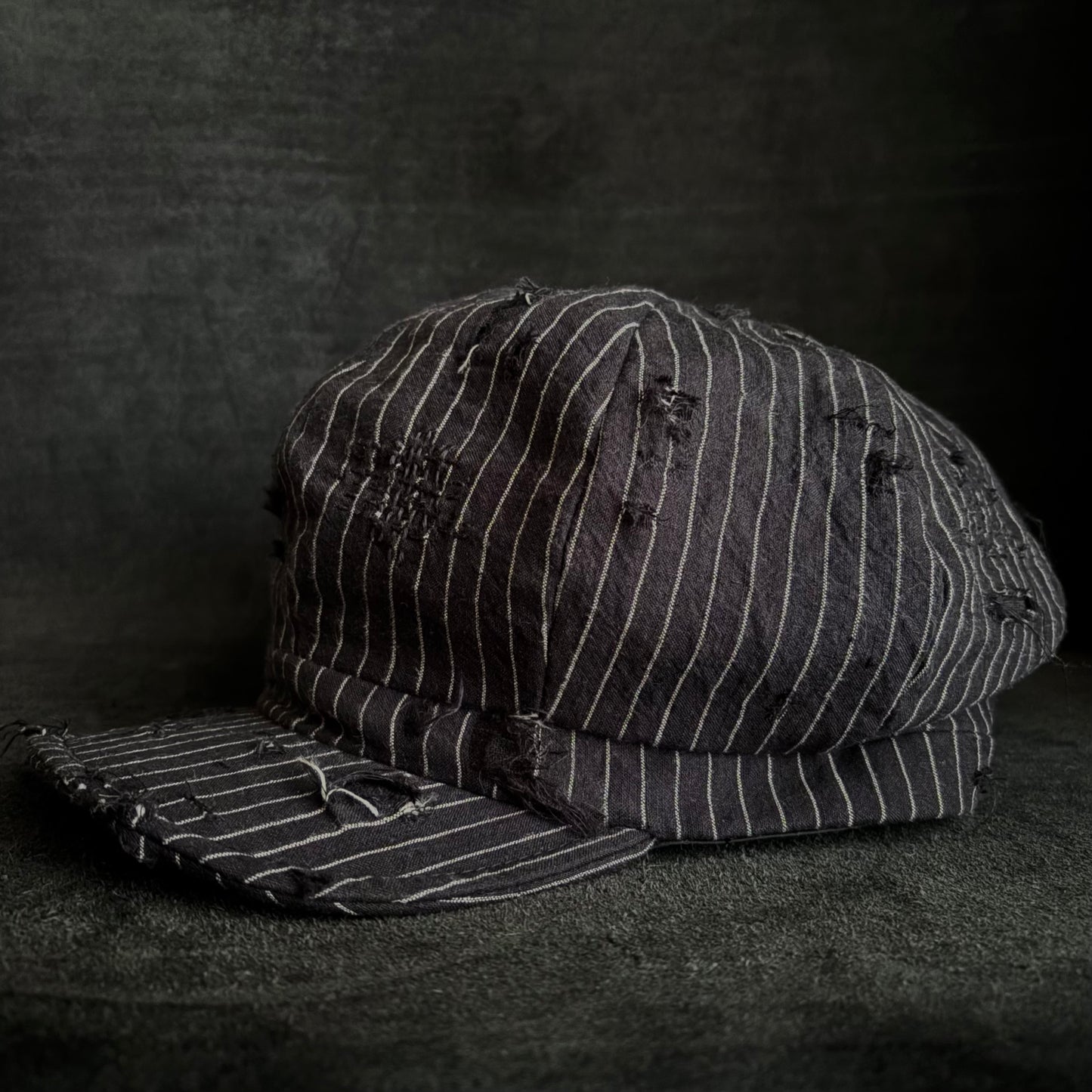 Yarn-dyed stripe damage casquette
