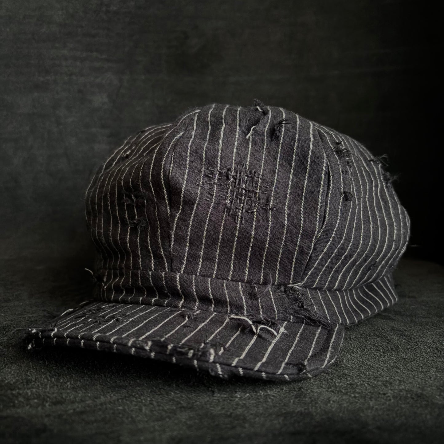 Yarn-dyed stripe damage casquette