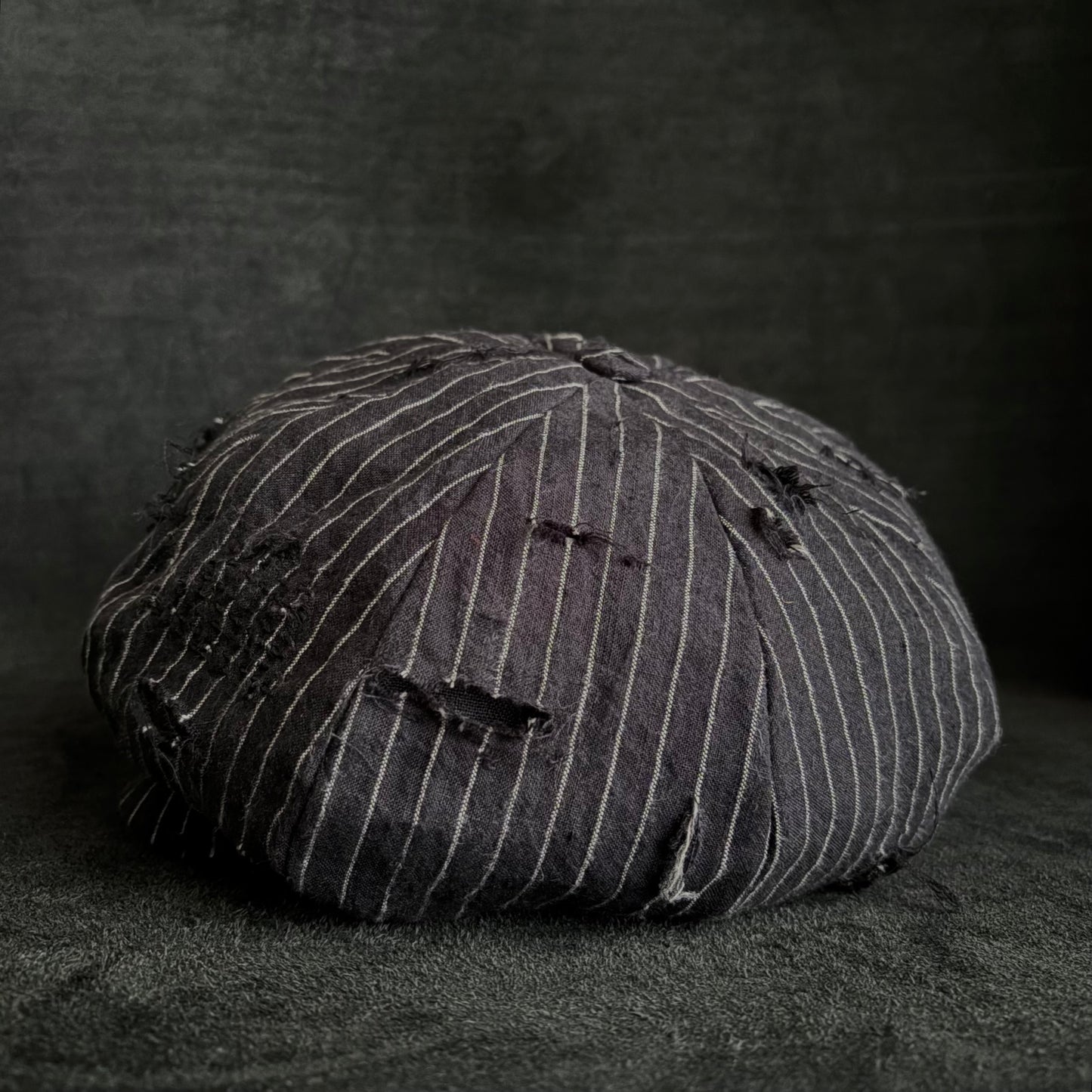 Yarn-dyed stripe damage casquette