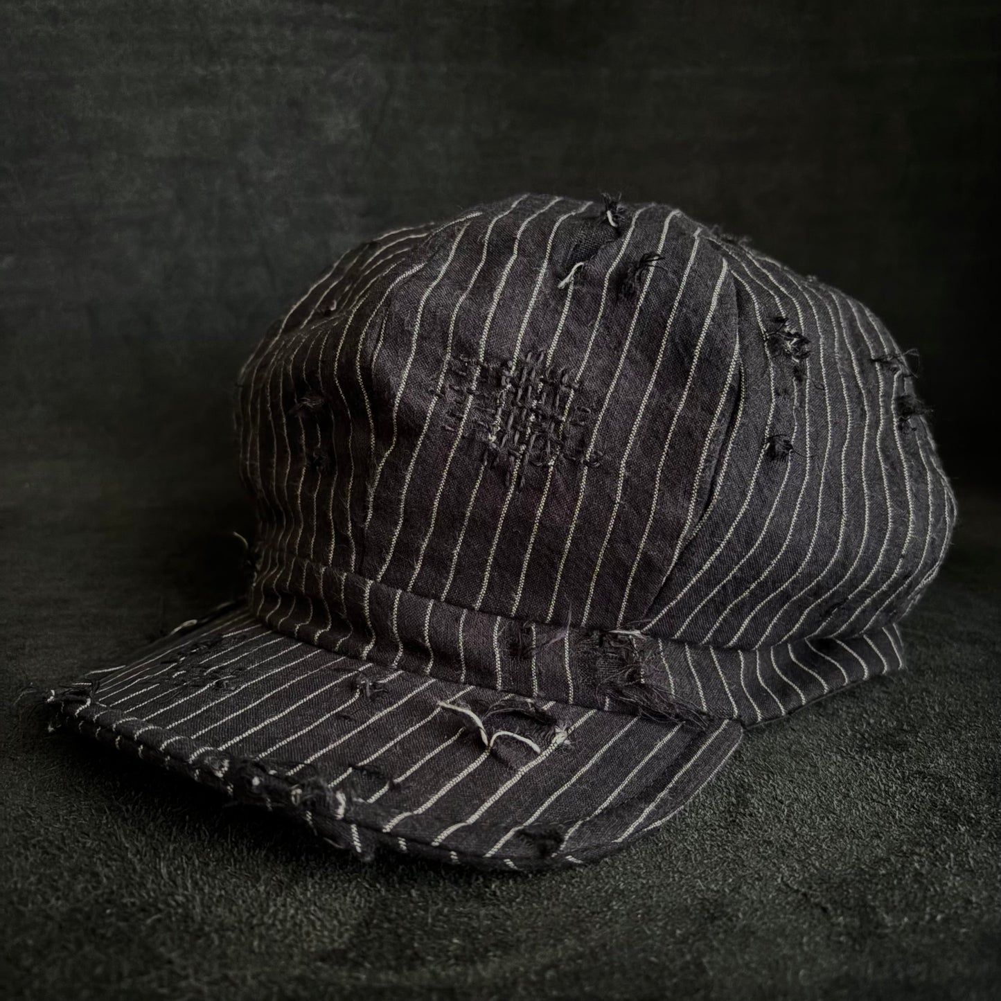 Yarn-dyed stripe damage casquette