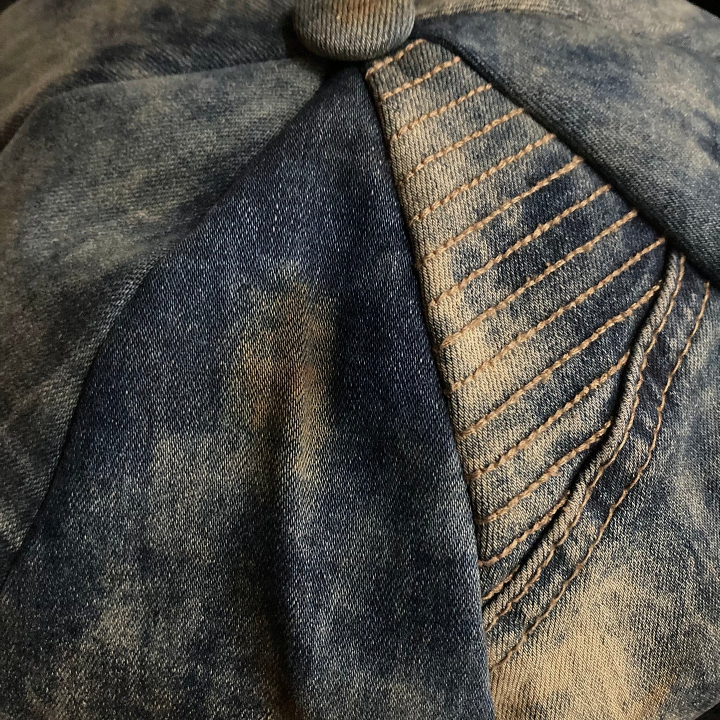 Burnt old denim  re-casquette