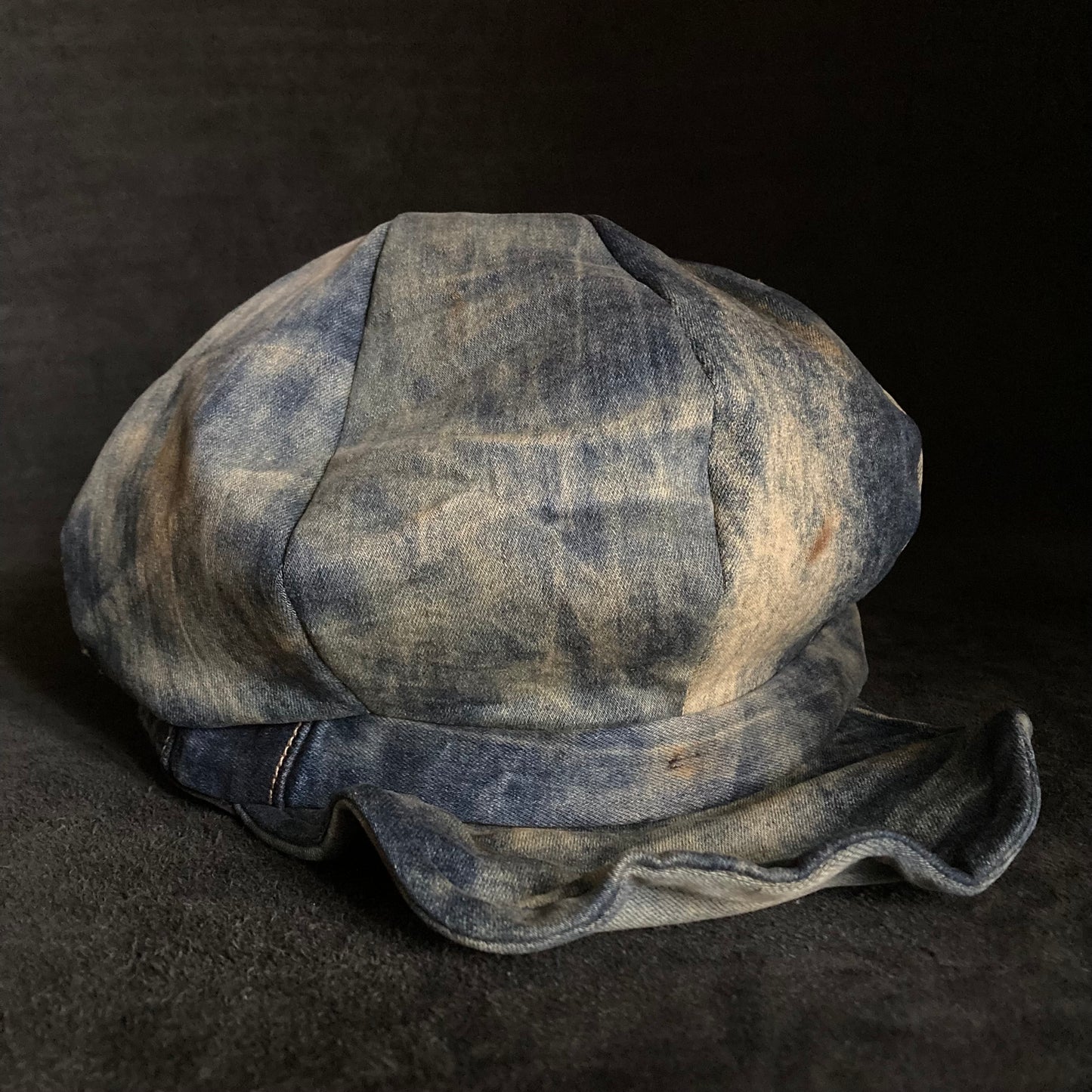 Burnt old denim  re-casquette