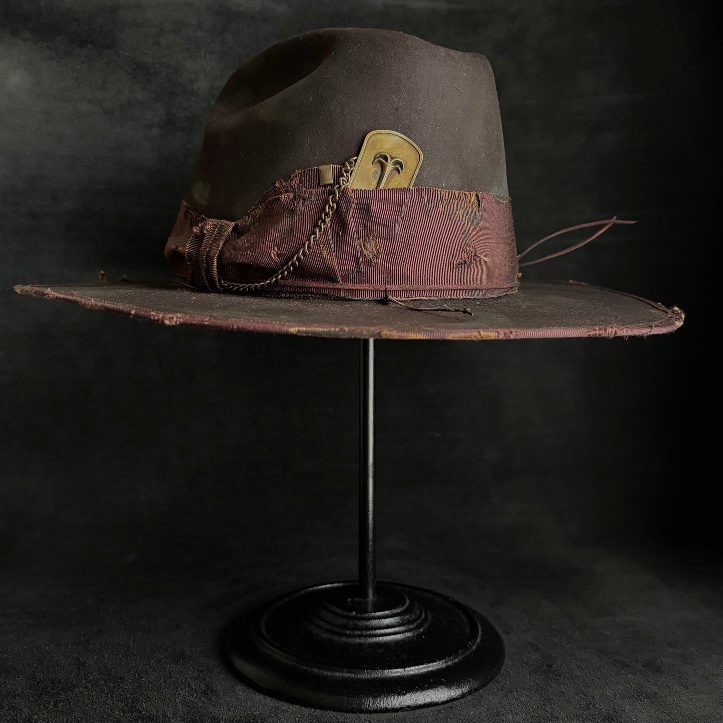 Dark brown beaver anchor western hat