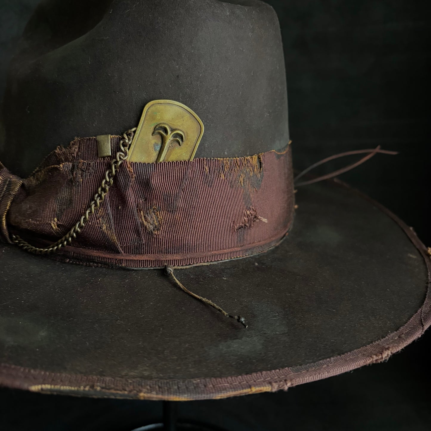 Dark brown beaver anchor western hat