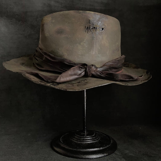 Burnt brim chipped fedora hat