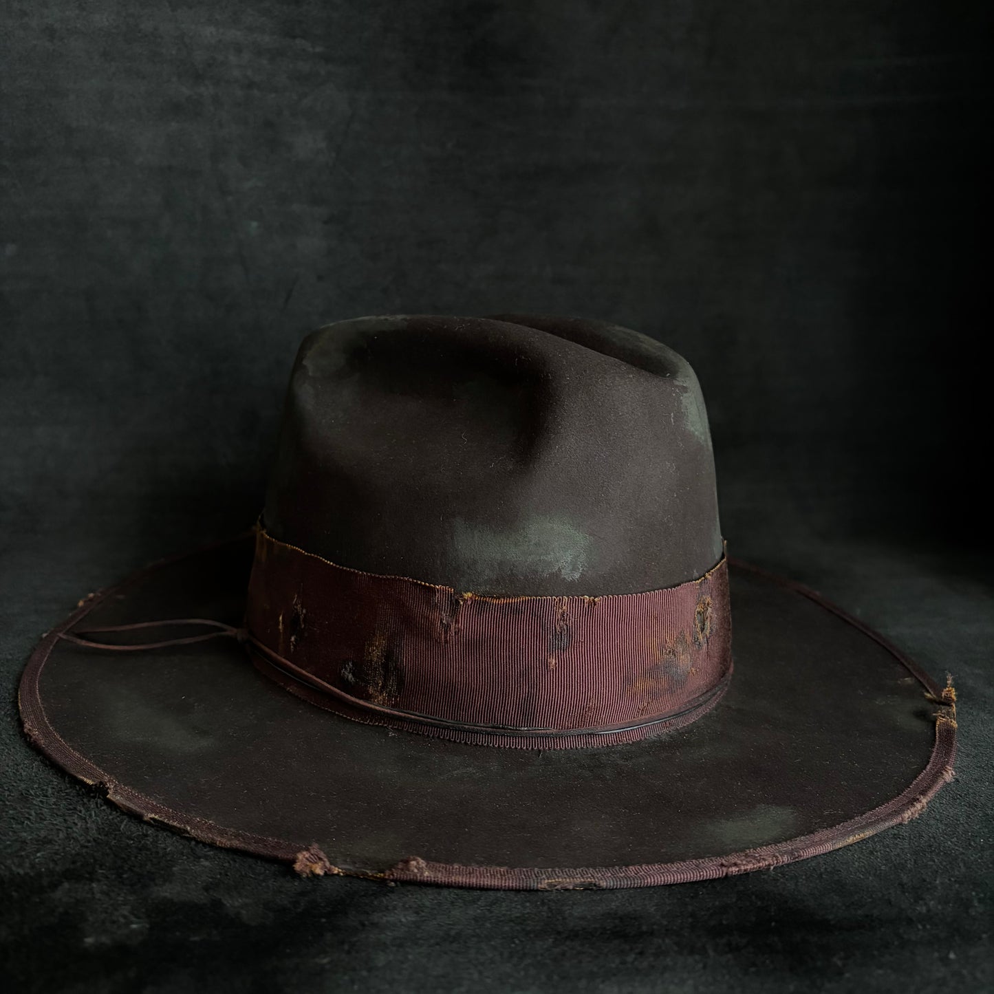 Dark brown beaver anchor western hat