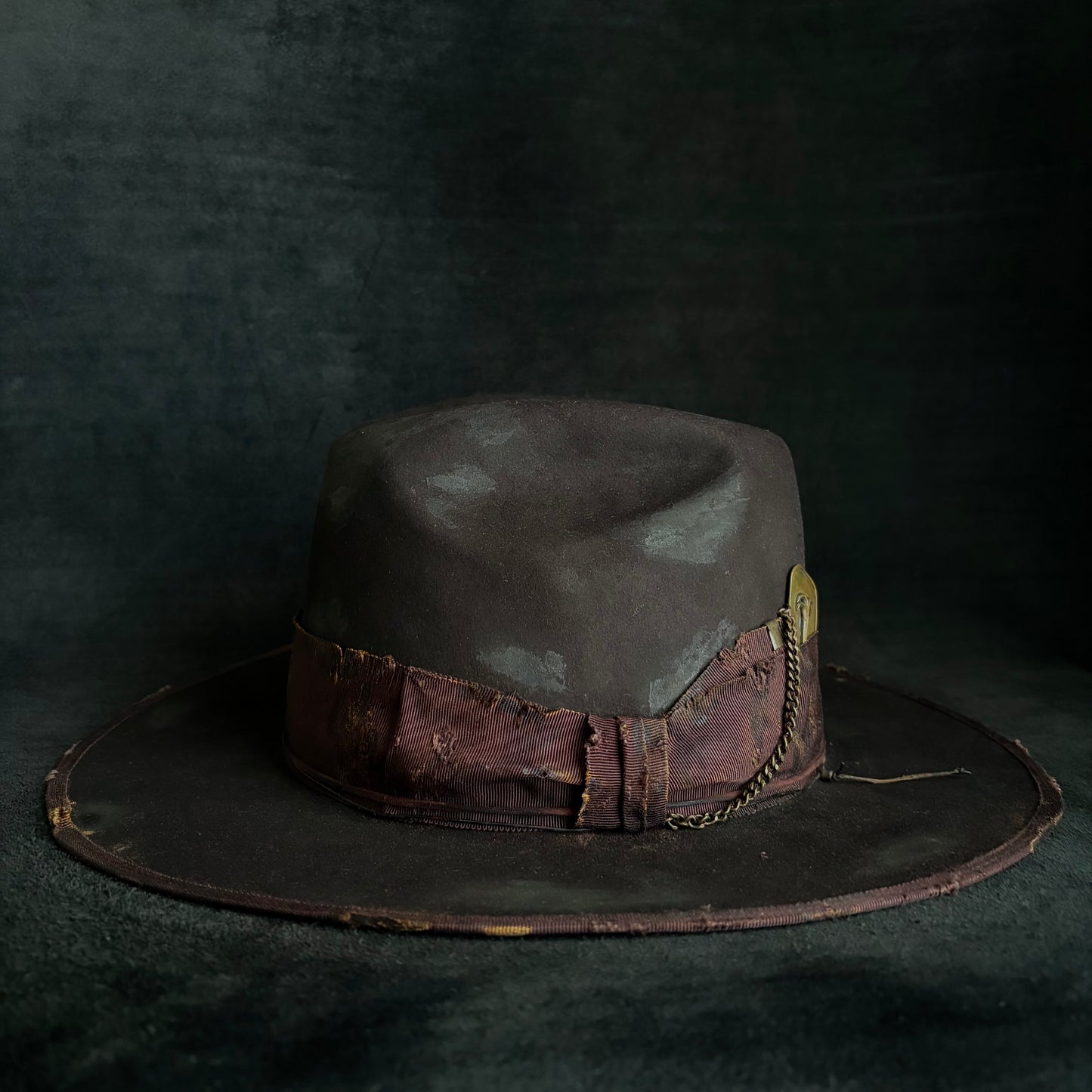 Dark brown beaver anchor western hat