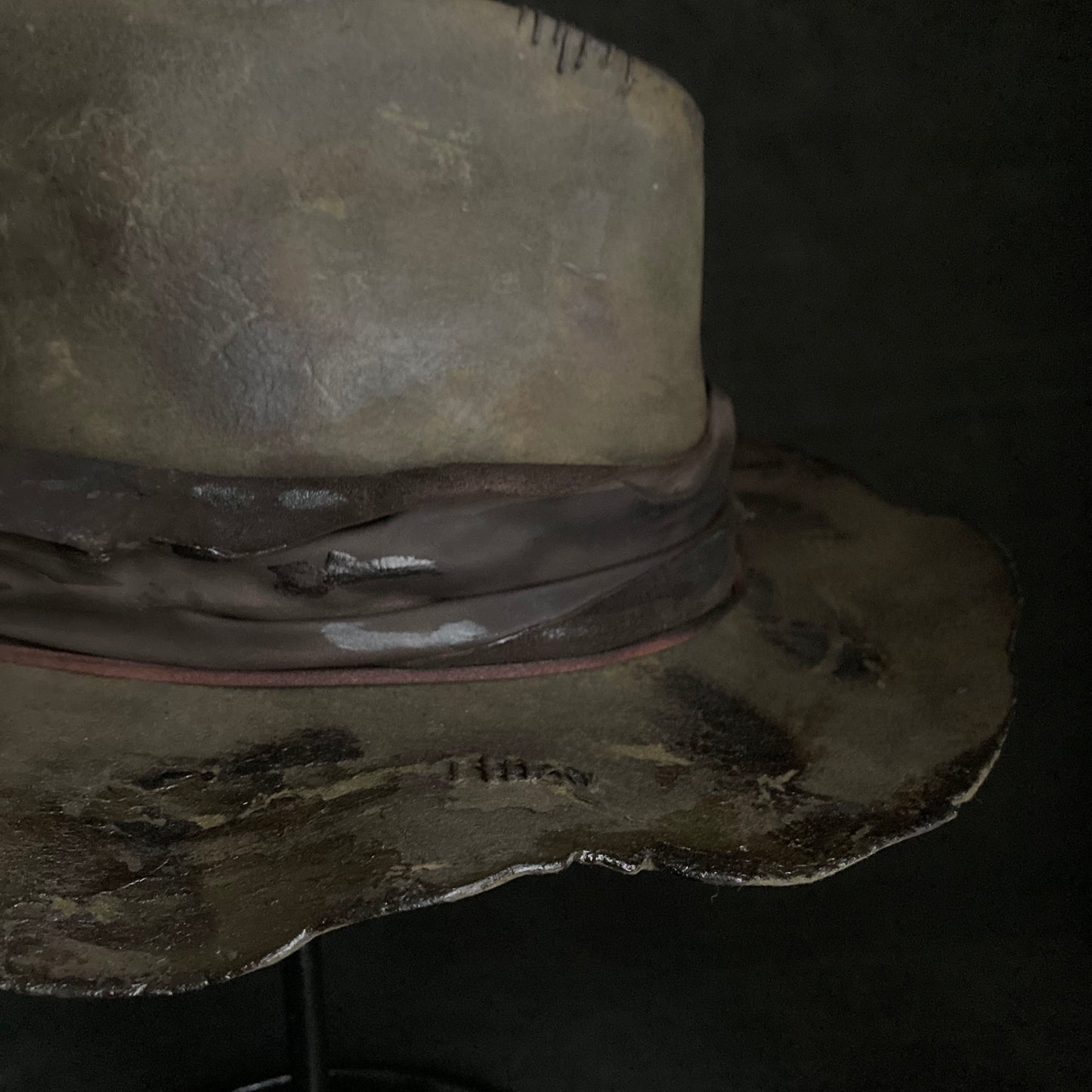 Burnt brim chipped fedora hat