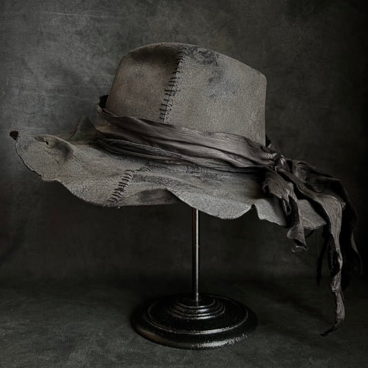 Charcoal wax stitch ｗrinkle brim fedora hat