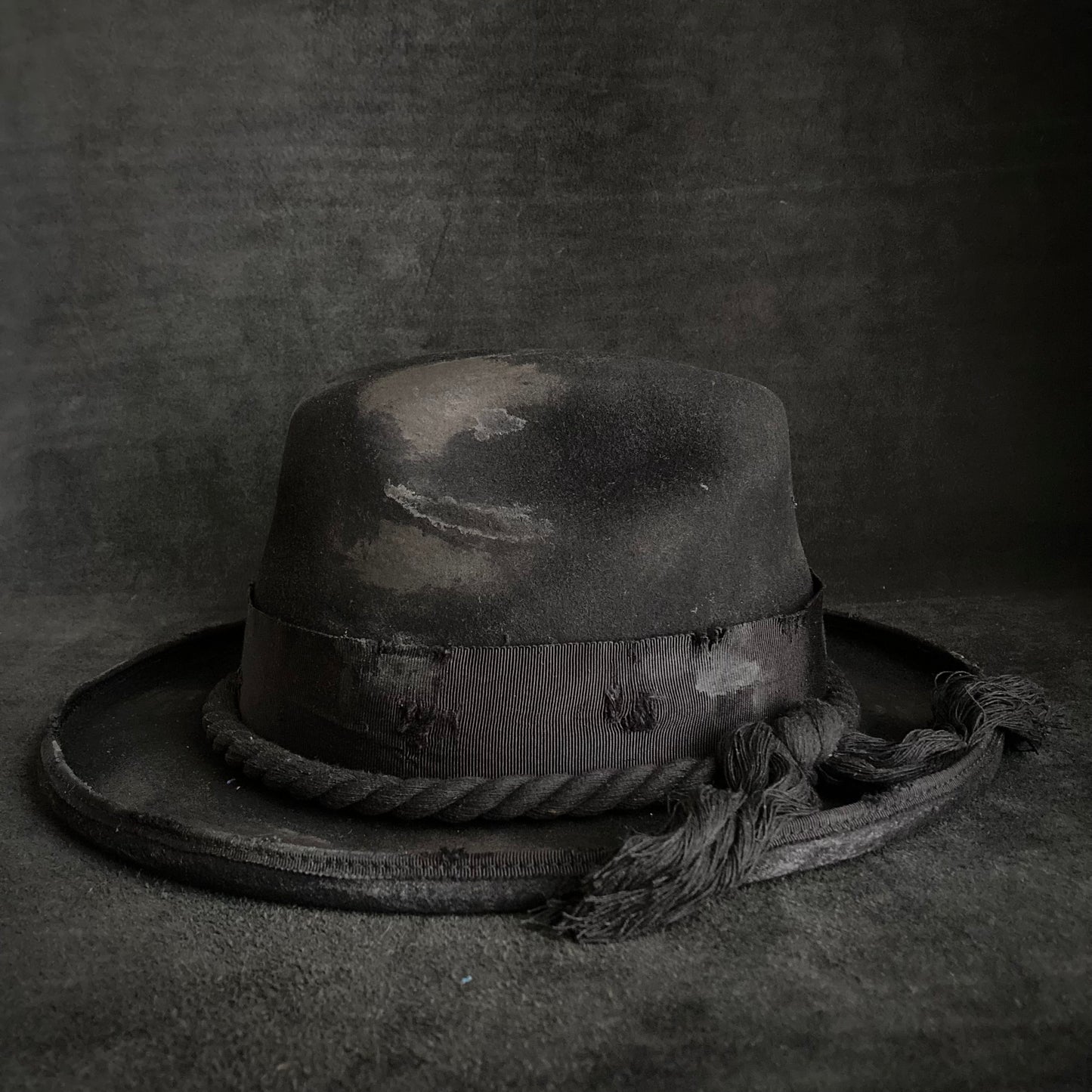 Damage wrap rope western hat