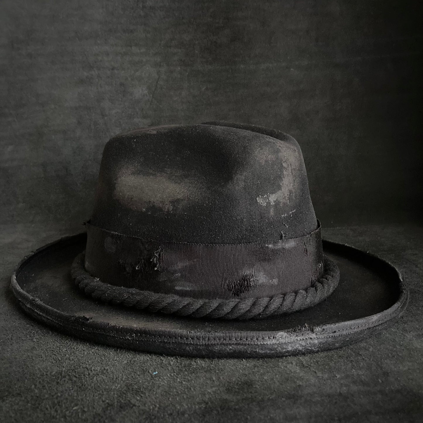 Damage wrap rope western hat