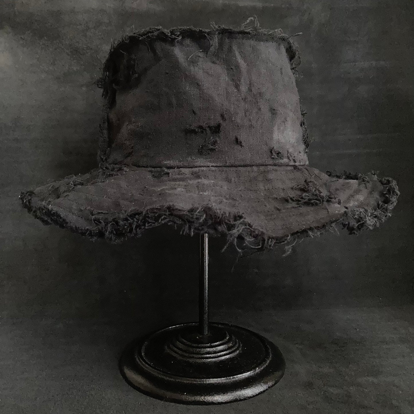 Back side  linen bucket hat