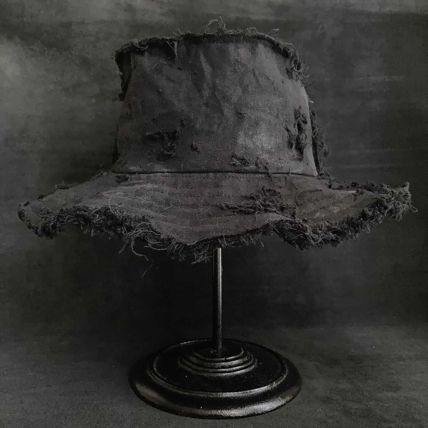 Back side  linen bucket hat