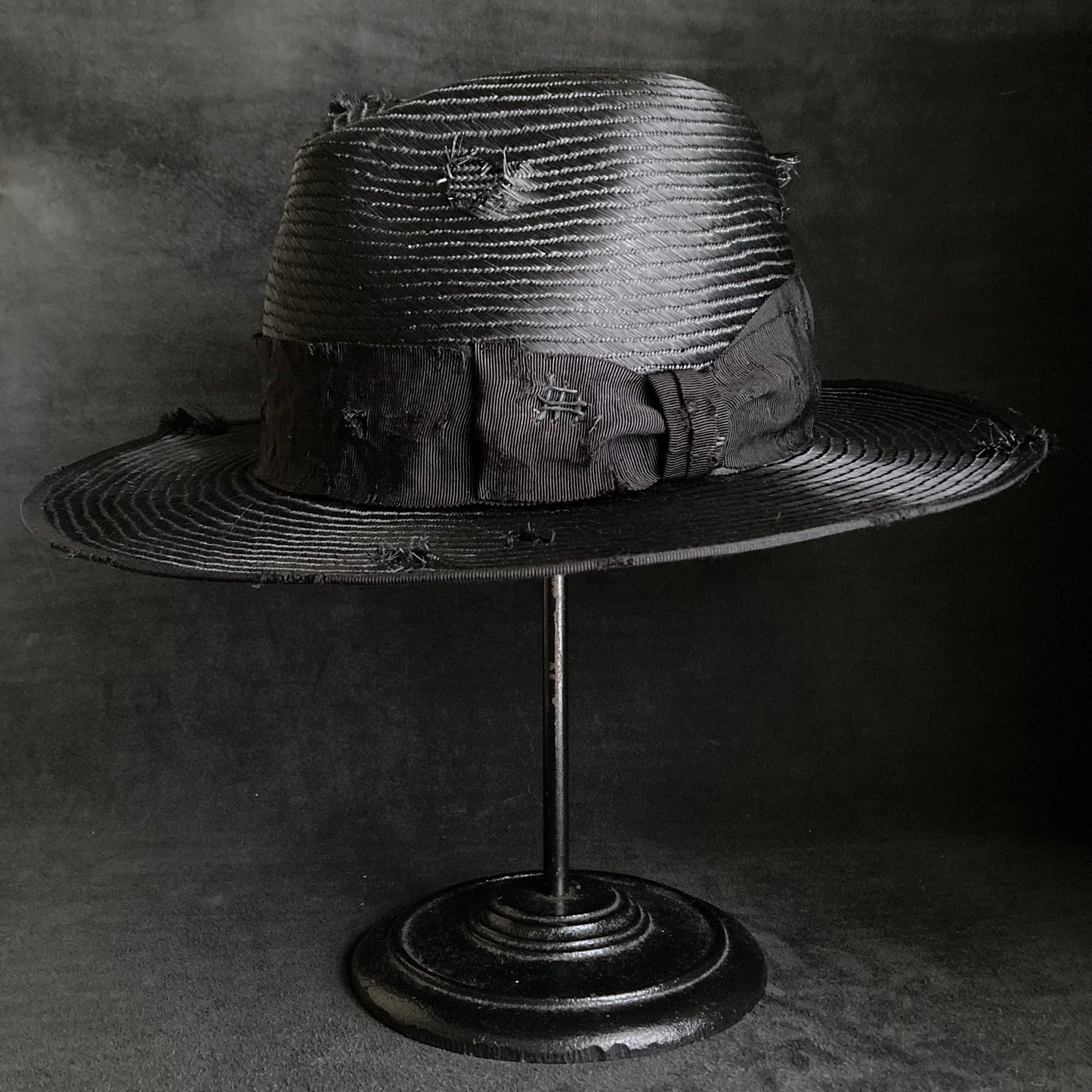 Double sisol holes fedora hat