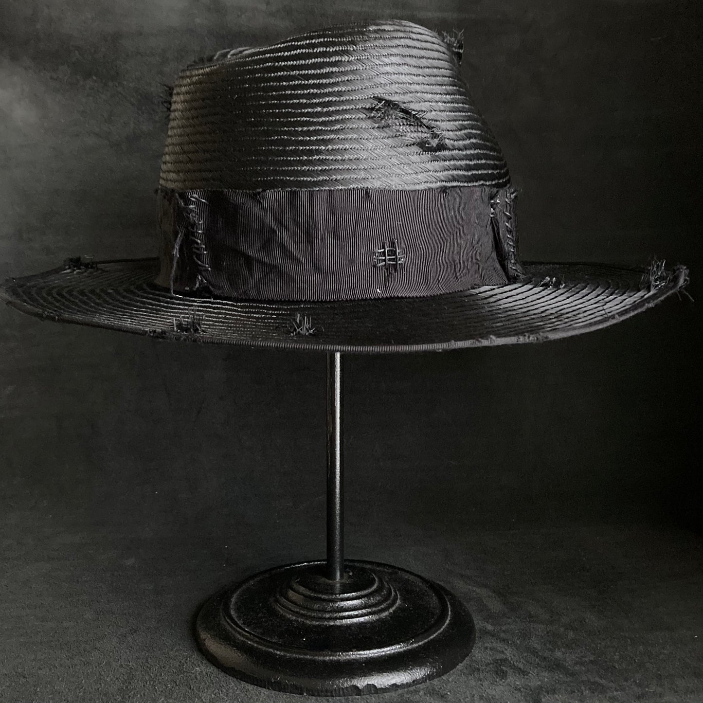 Double sisol holes fedora hat