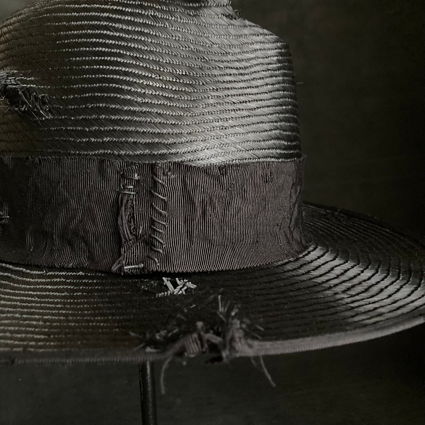 Double sisol holes fedora hat