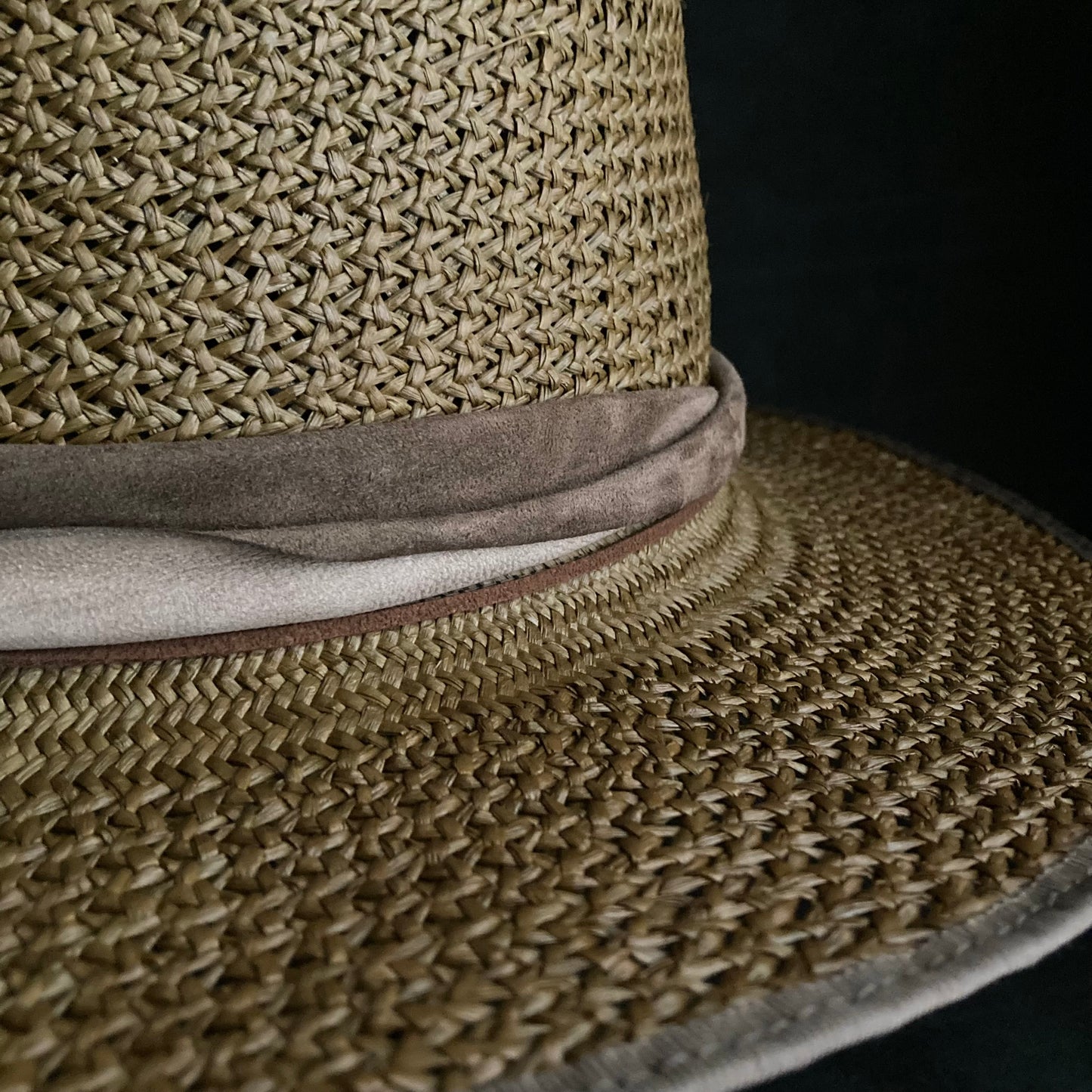 Bitter khaki flat panama hat