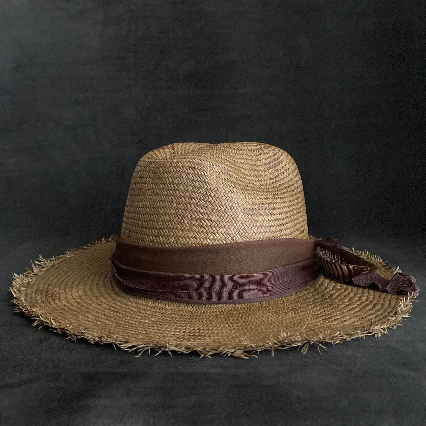 Feathered grass panama hat