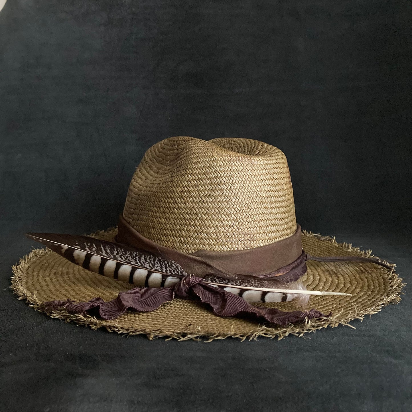 Feathered grass panama hat