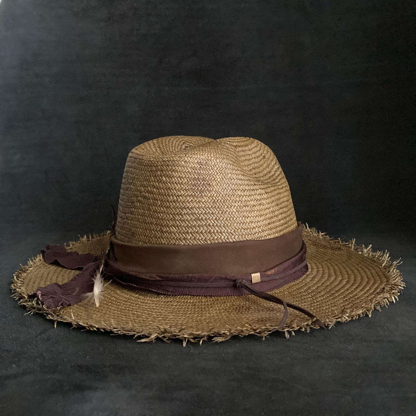 Feathered grass panama hat