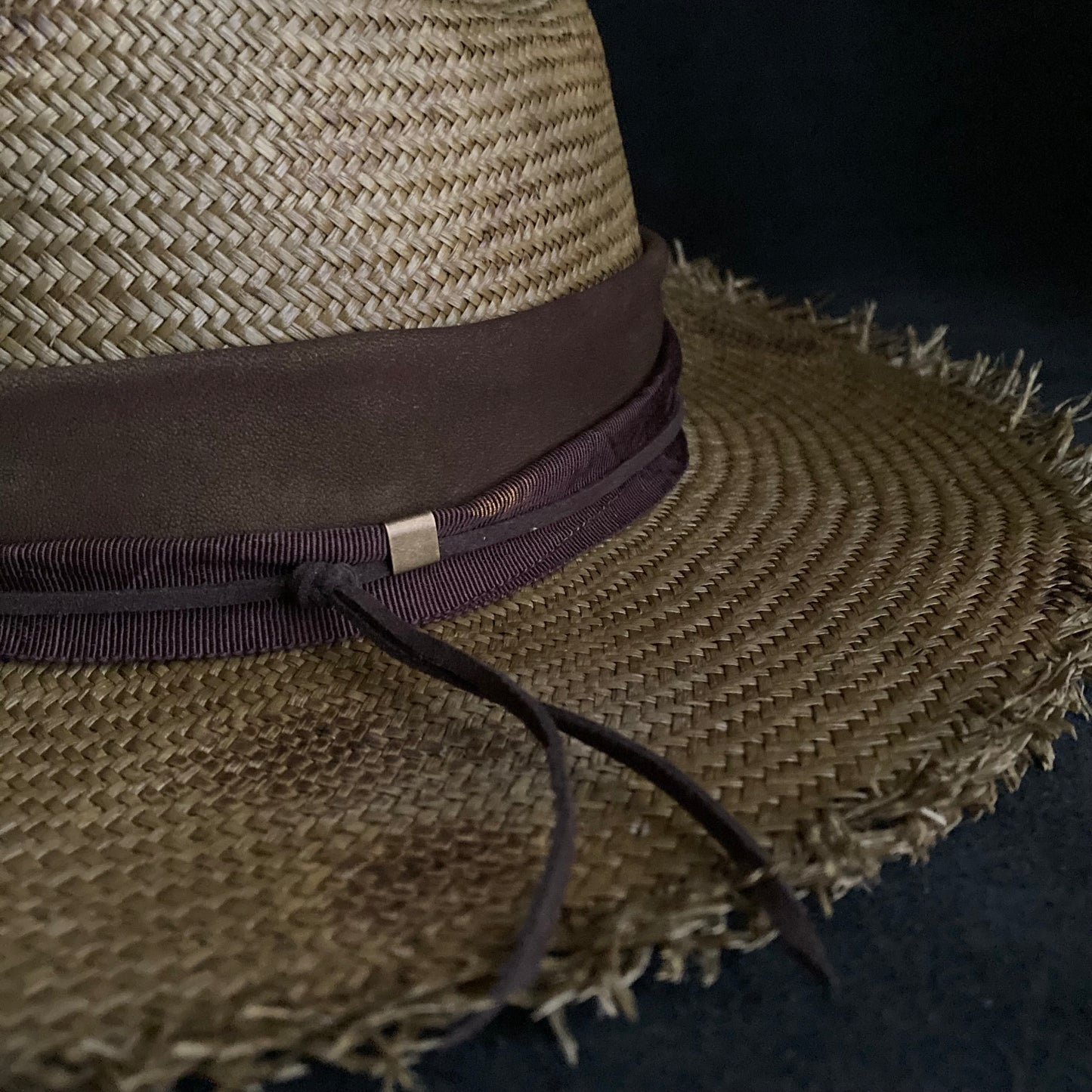 Feathered grass panama hat