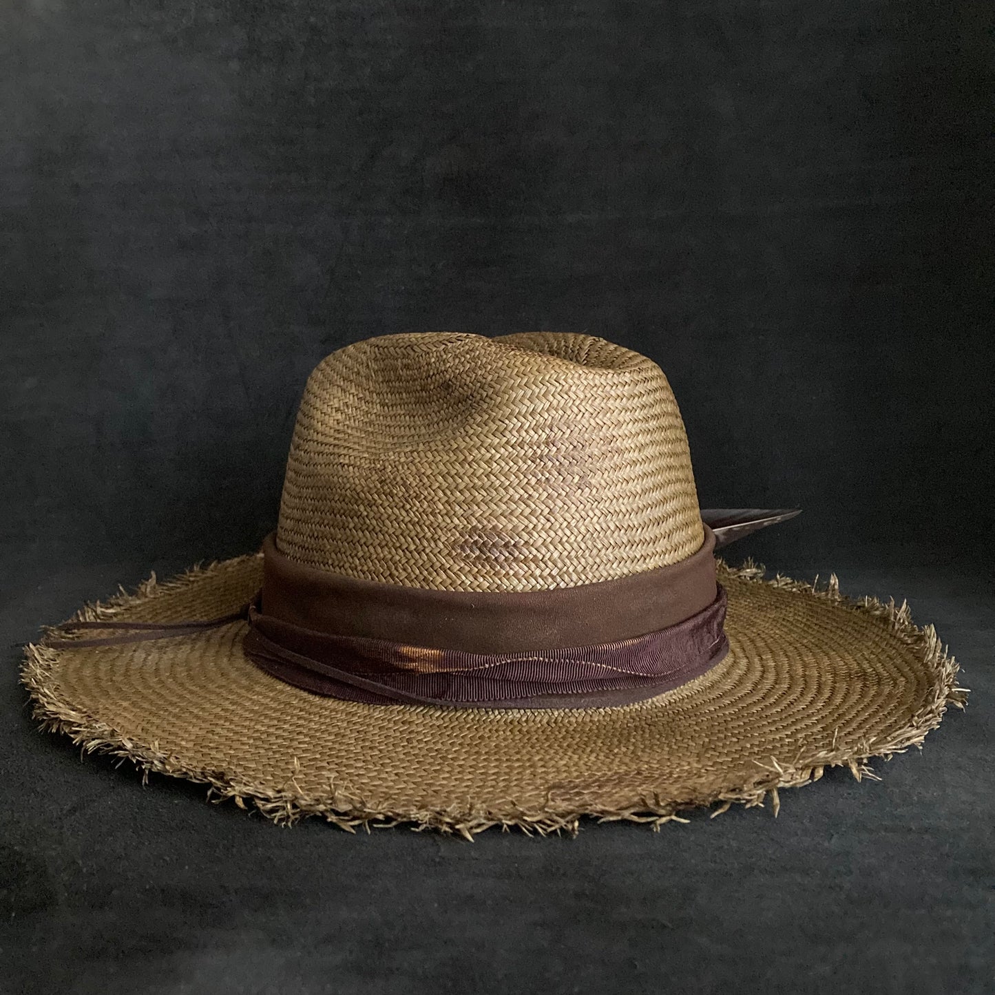 Feathered grass panama hat