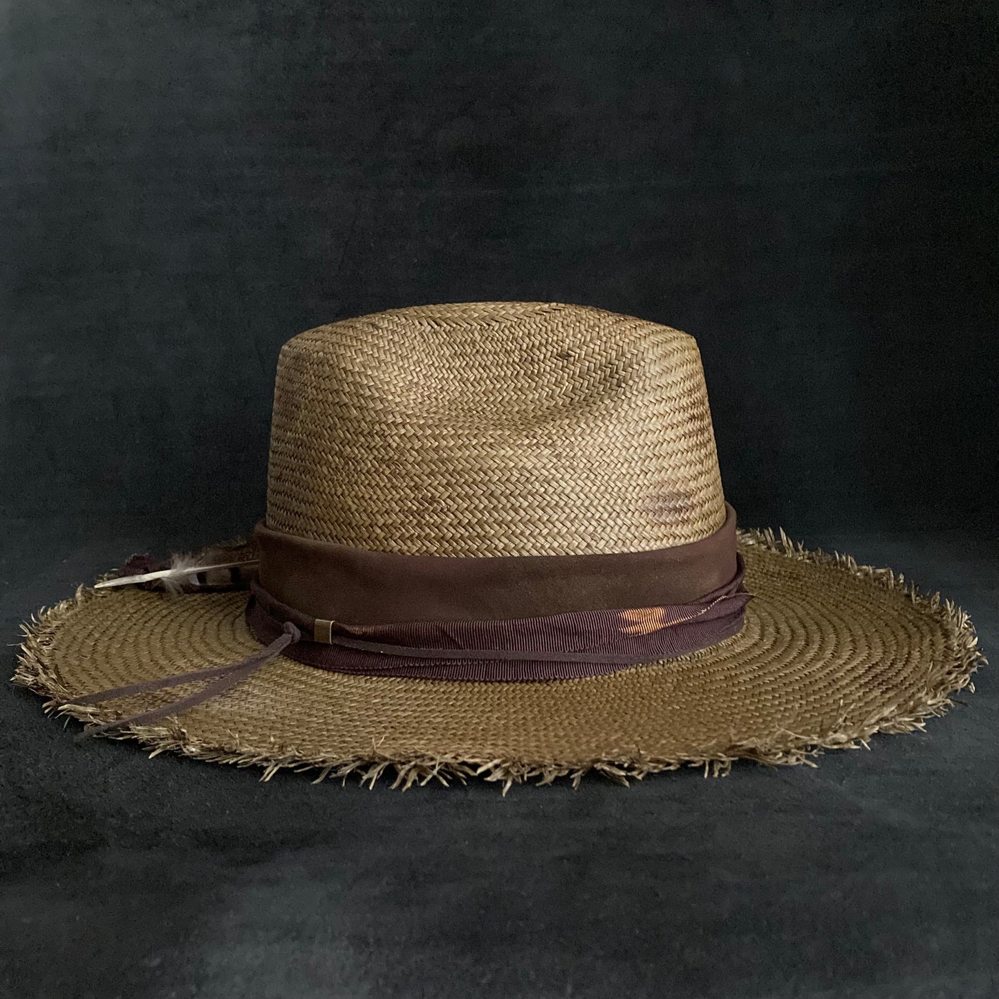 Feathered grass panama hat