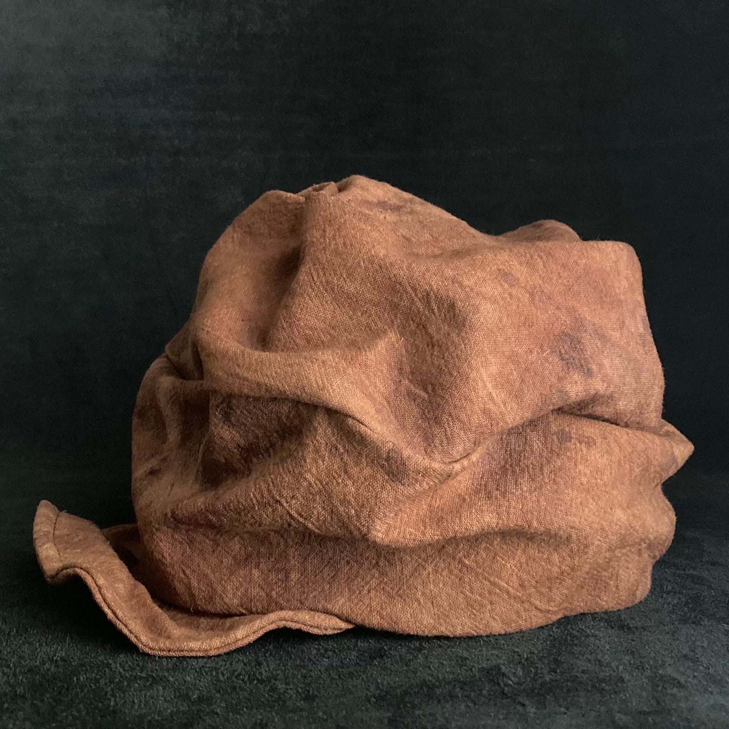 Mud dyed persimmon tannin turn cap