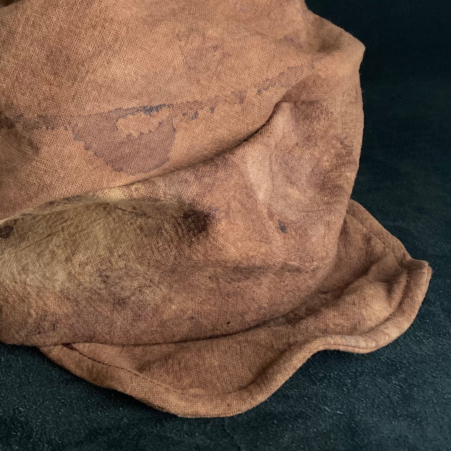 Mud dyed persimmon tannin turn cap