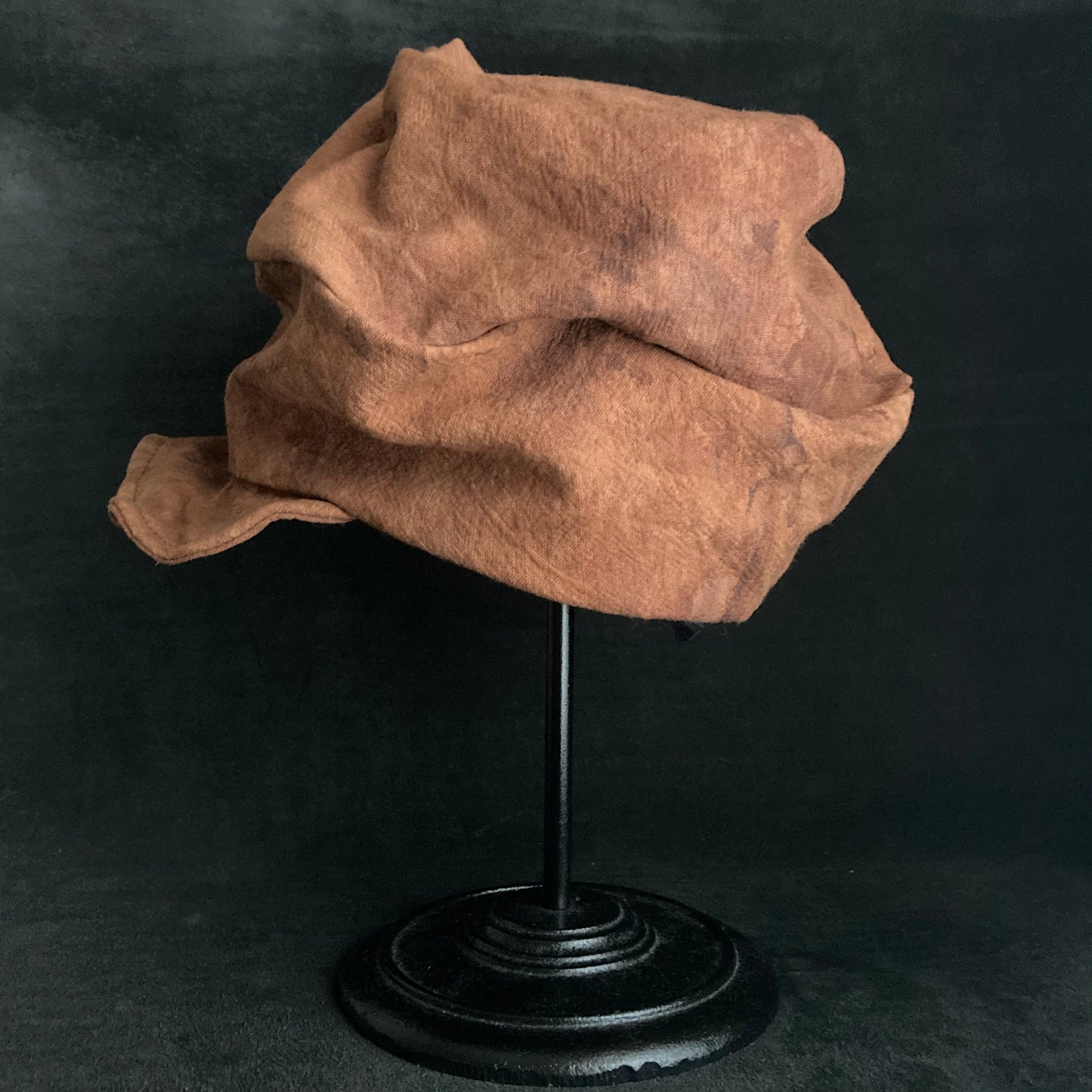 Mud dyed persimmon tannin turn cap