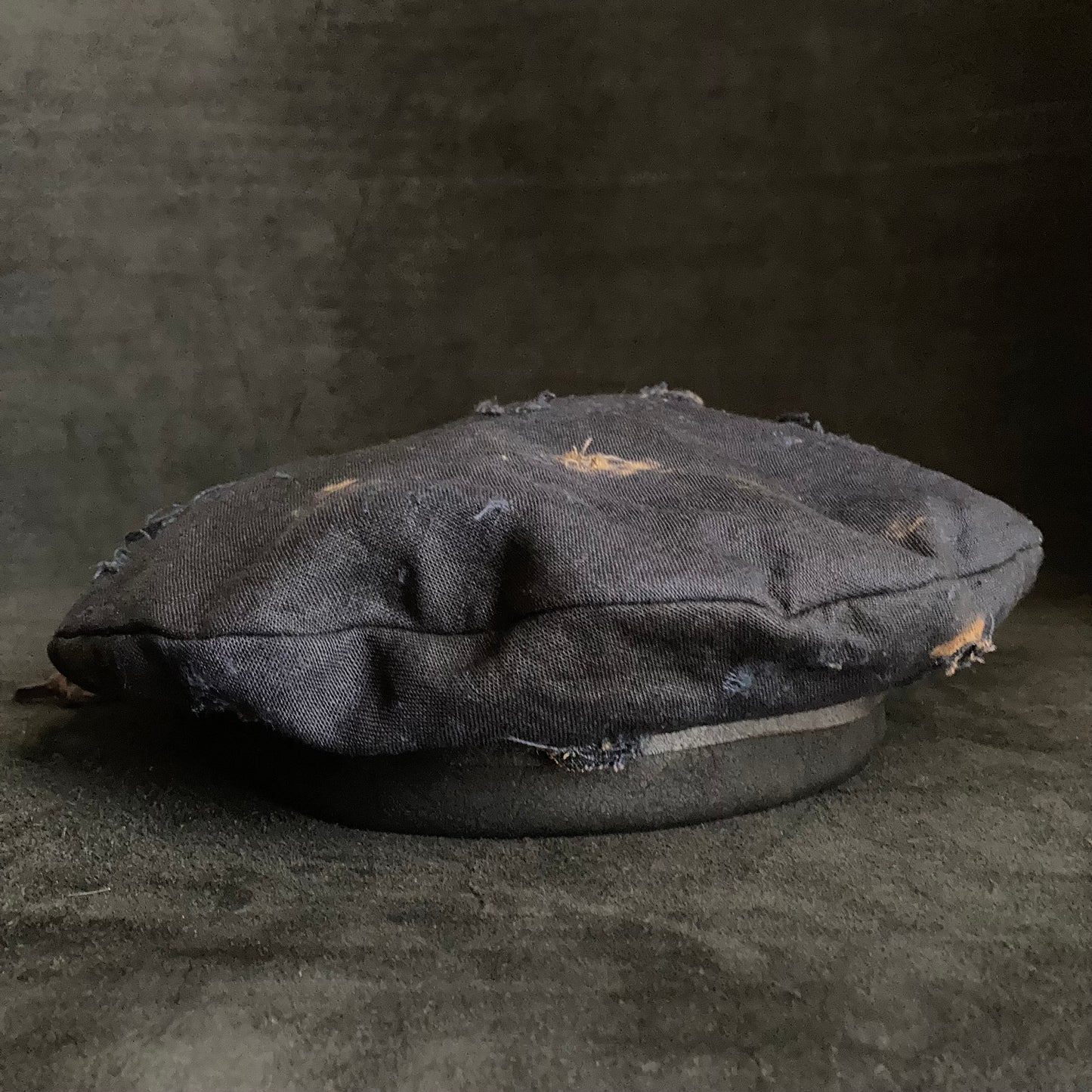 Navy linen leather strap beret