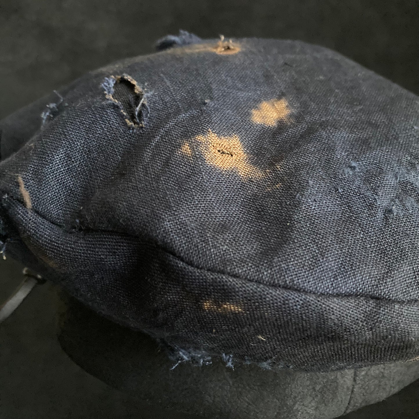 Navy linen leather strap beret