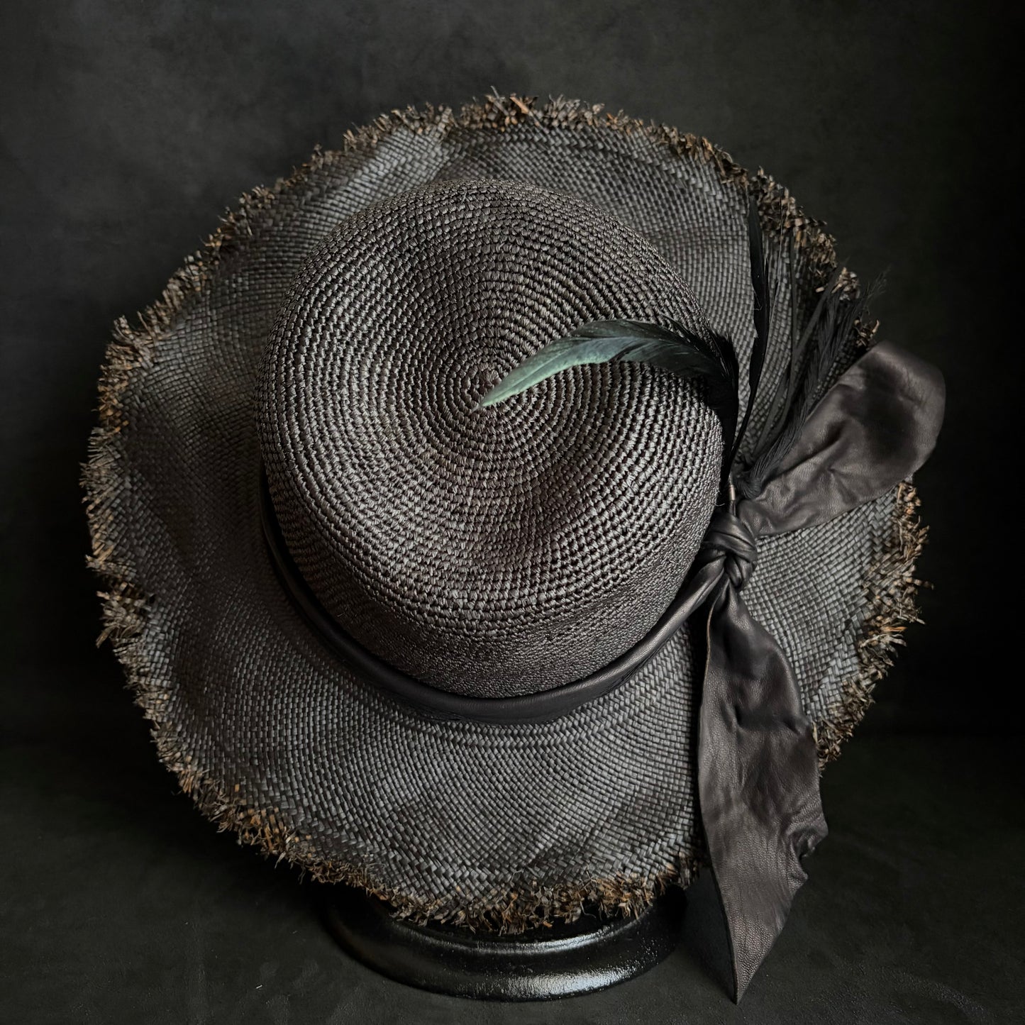 Bad feather rough panama hat