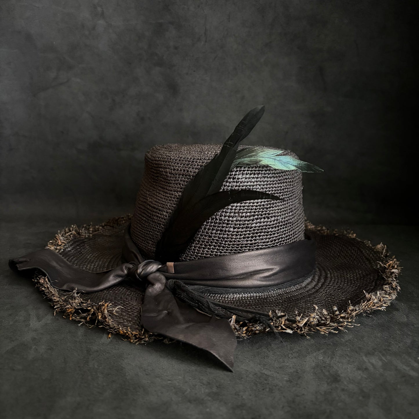 Bad feather rough panama hat