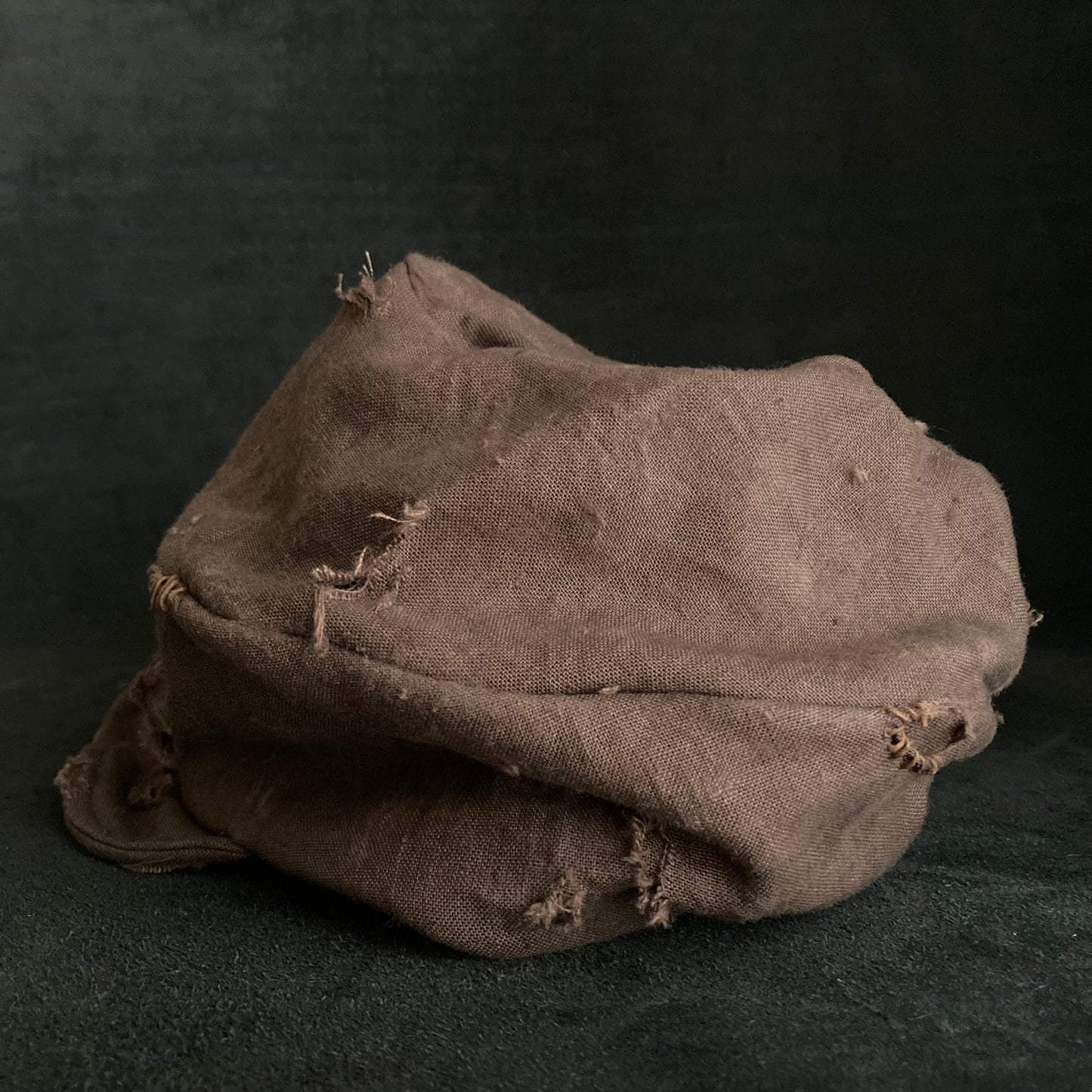 Brown linen damage turn cap