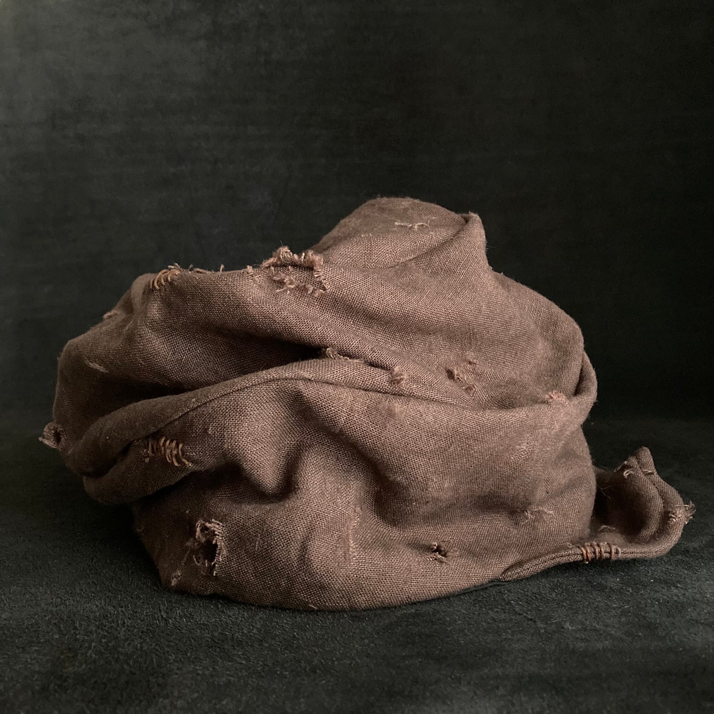 Brown linen damage turn cap