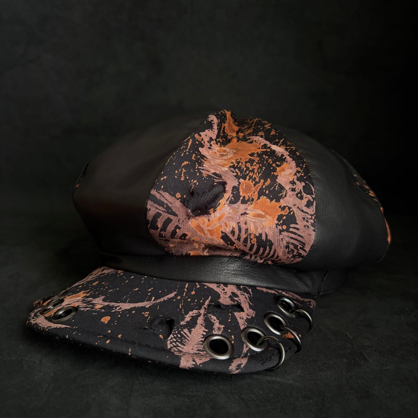 [ Takamiya Shohei × triangles hat ] Bone rock mix leather casquette