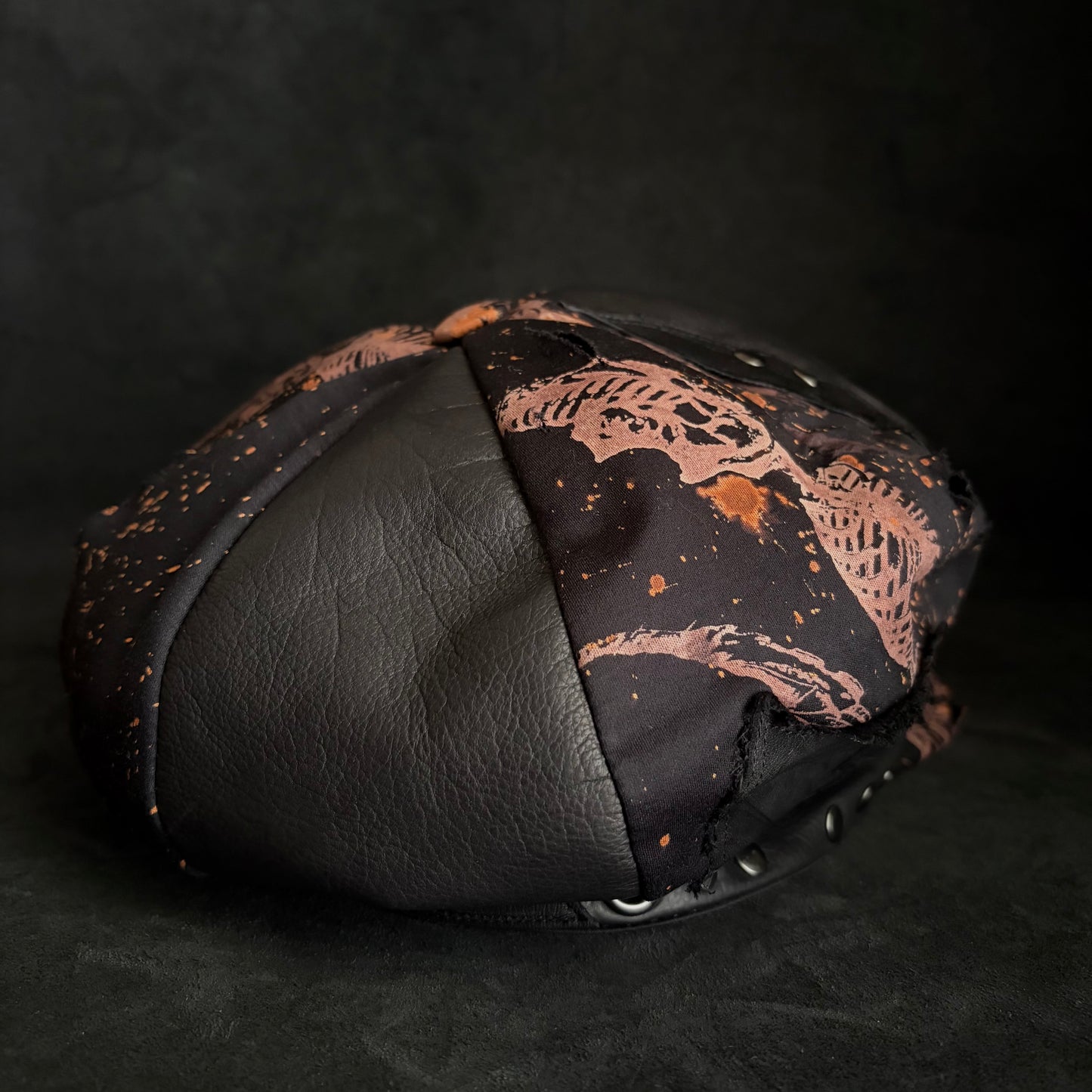 [ Takamiya Shohei × triangles hat ] Bone rock mix leather casquette
