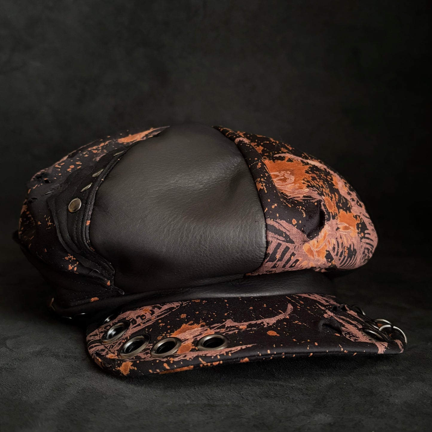 [ Takamiya Shohei × triangles hat ] Bone rock mix leather casquette