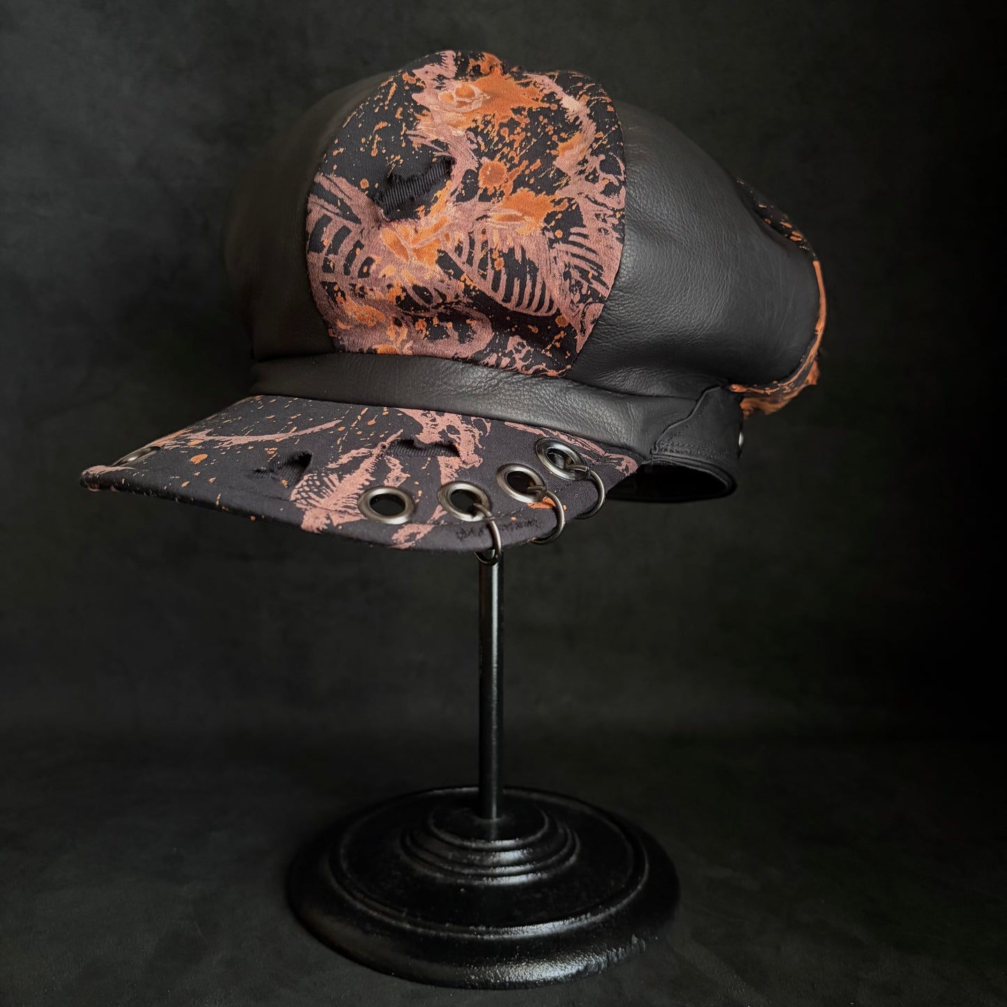 [ Takamiya Shohei × triangles hat ] Bone rock mix leather casquette